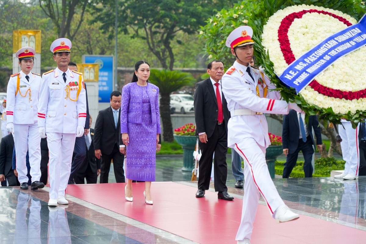 phong cach thoi trang thanh lich va tinh te cua nu thu tuong thai lan - 5
