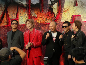  - ‘Mưa lửa’ sau 2 ngày bùng nổ: Fan chờ DVD, hóng phần 2