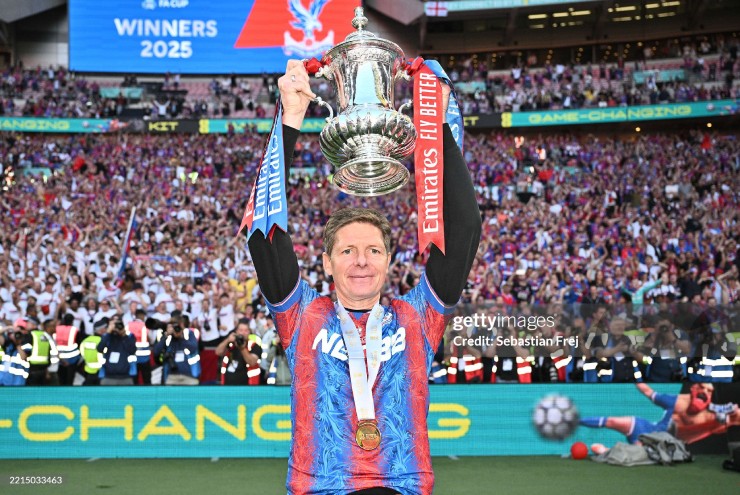 Crystal Palace đả bại Man City, vô địch FA Cup: Vỡ òa sau 119 năm chờ đợi - 1