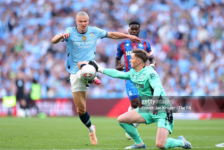Man City thua đau chung kết FA Cup: Pep Guardiola "sôi máu" với cựu sao MU - 2