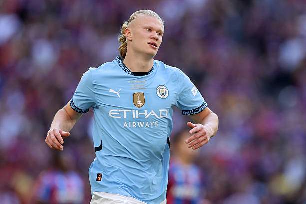 Haaland tiếp tục tịt ngòi chung kết cho Man City, xung khắc lối chơi với Guardiola - 1