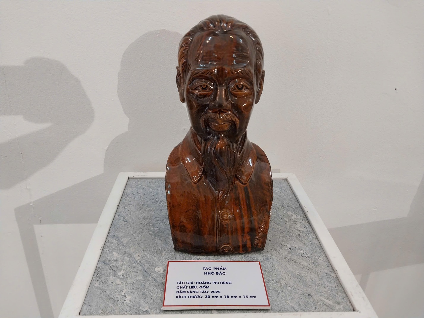 Chiêm ngưỡng không gian Gốm nghệ thuật ‘Huế với Bác Hồ’ - 3