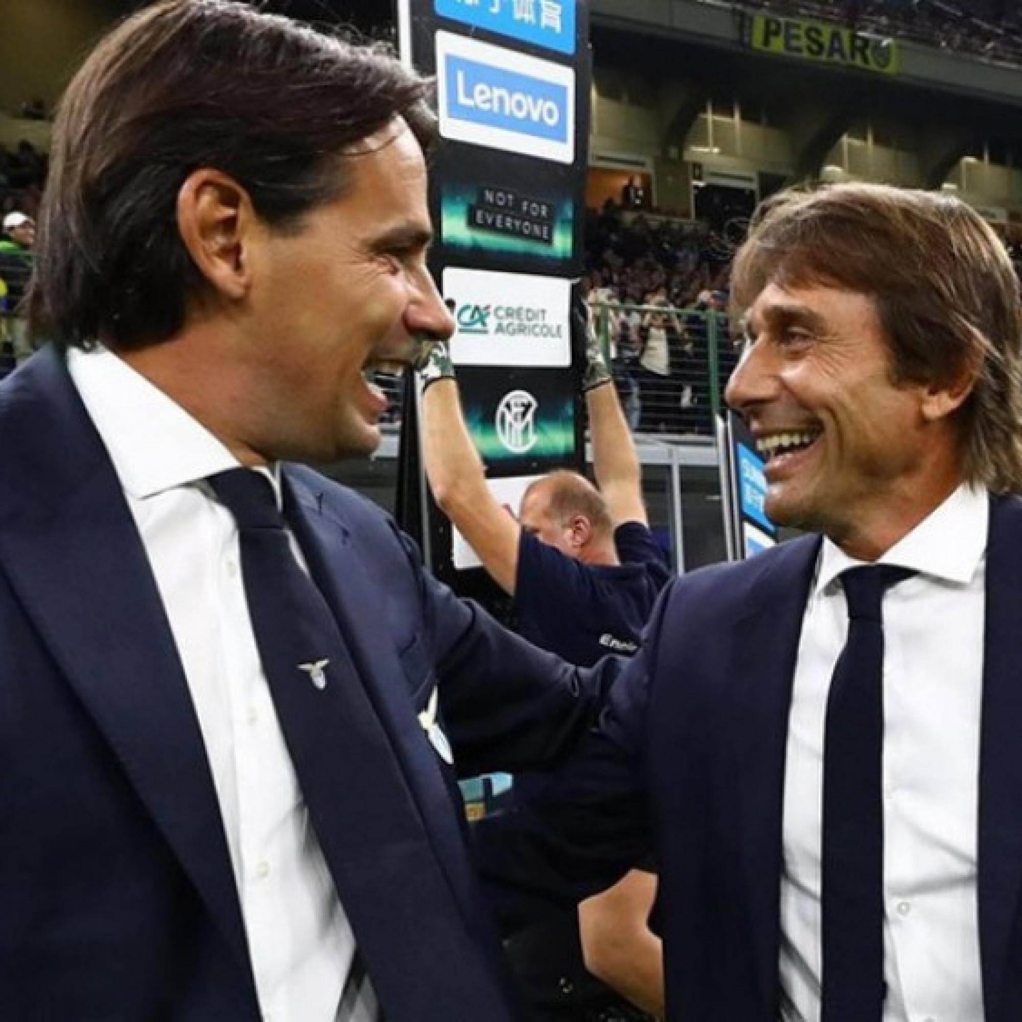  - Đua vô địch Serie A gay cấn: Inter & Napoli đều mất HLV trưởng, Juventus phá đám