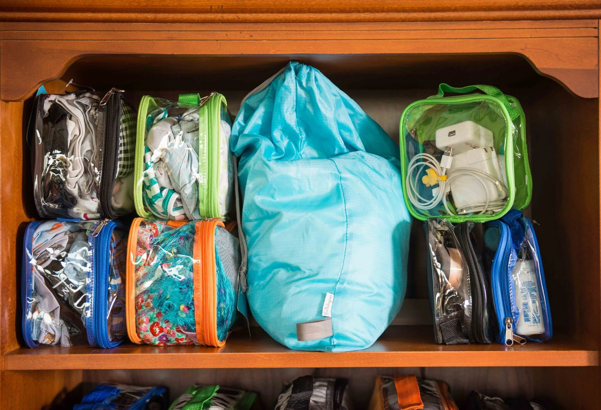 Ở hostel cần mang gì? Danh sách đồ dùng thiết yếu cho dân du lịch bụi - 5