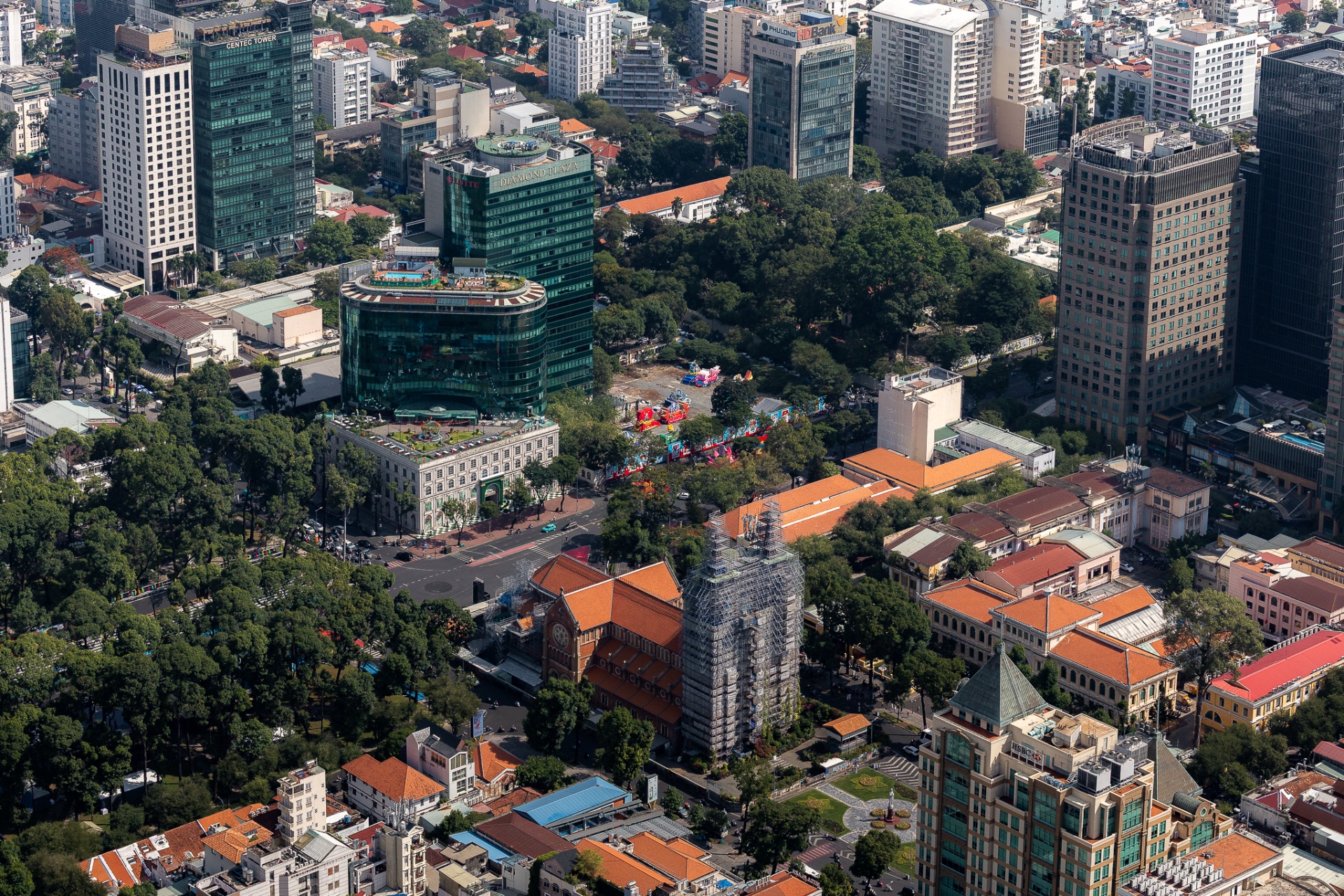 tp.hcm tu tren cao: khi the vuon minh trong thoi dai moi - 9