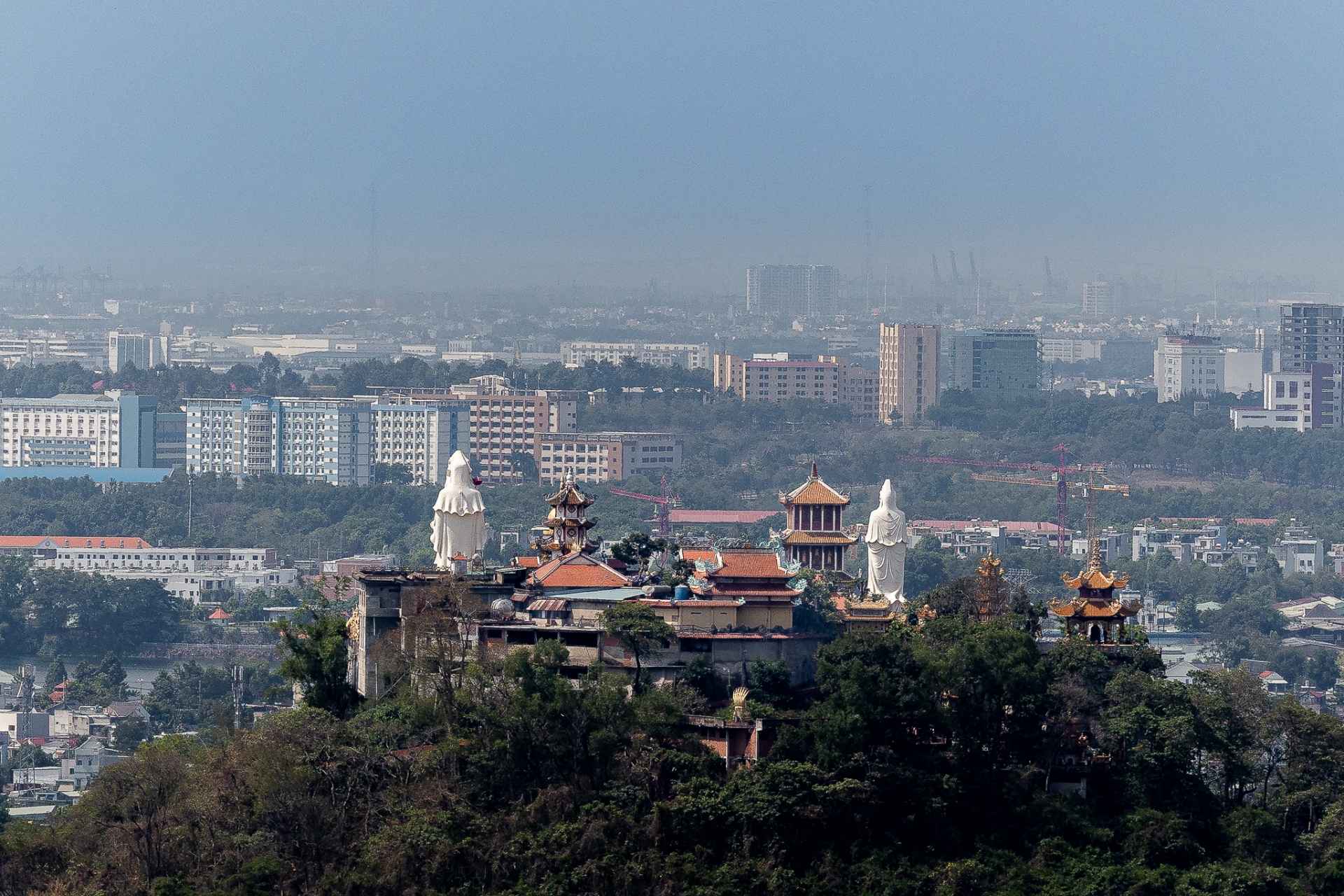 tp.hcm tu tren cao: khi the vuon minh trong thoi dai moi - 10