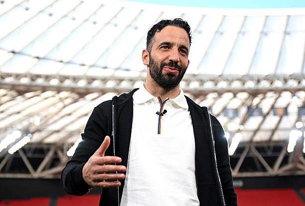 Họp báo MU đấu chung kết Europa League: HLV Amorim bàn về khả năng đá hiệp phụ, không lo mất việc - 2