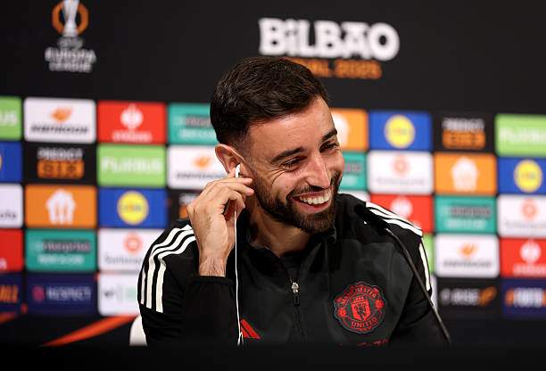 Họp báo MU đấu chung kết Europa League: HLV Amorim bàn về khả năng đá hiệp phụ, không lo mất việc - 3