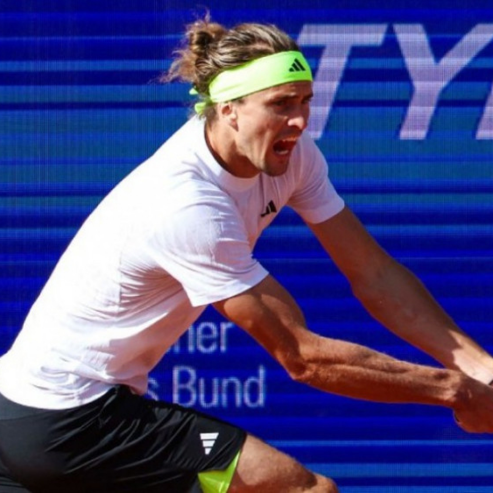  - Video tennis Zverev - Muller: "Địa chấn" hạt giống số 1 (Hamburg Open)