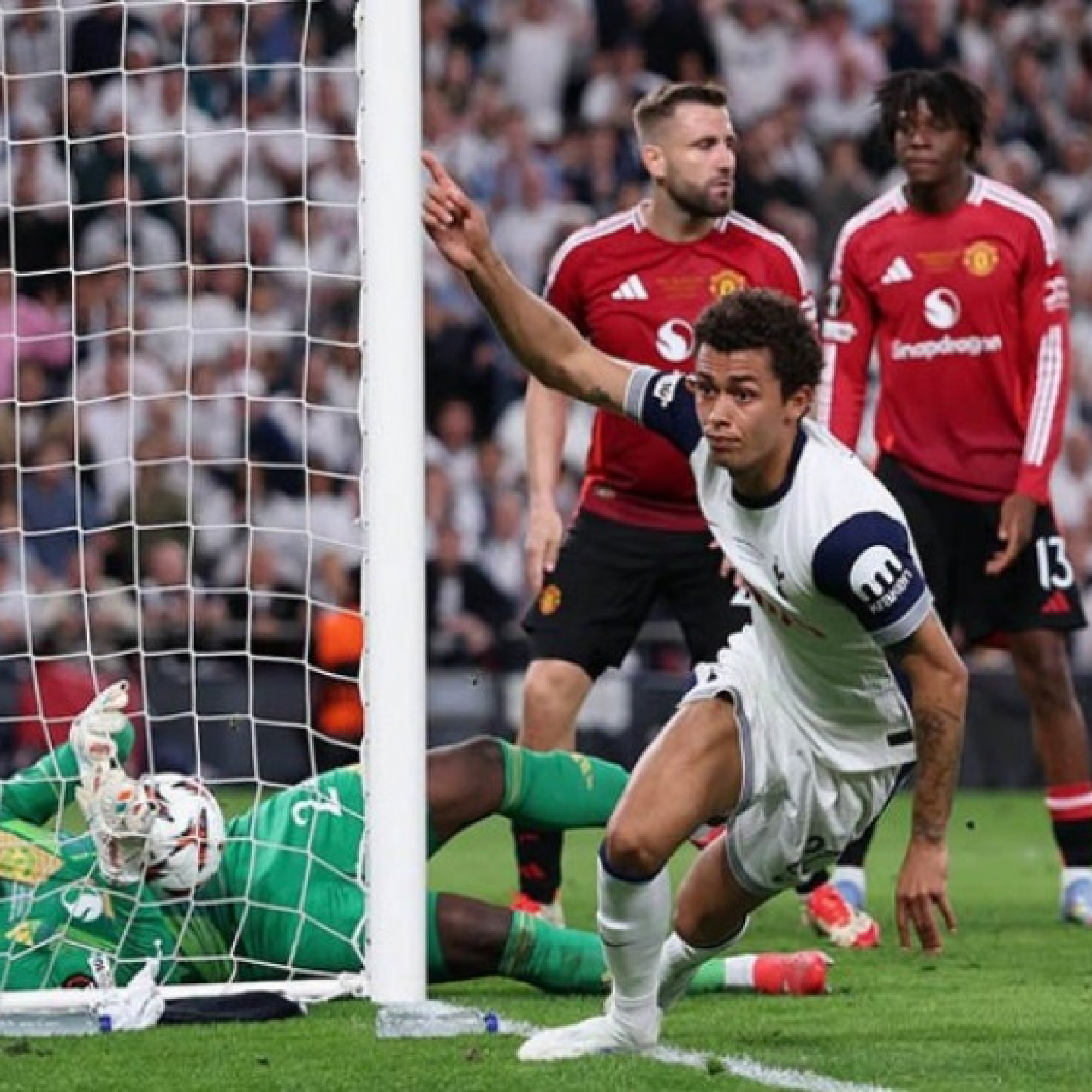  - MU thua chung kết Europa League: Báo Anh ngao ngán với chiến thuật của HLV Amorim