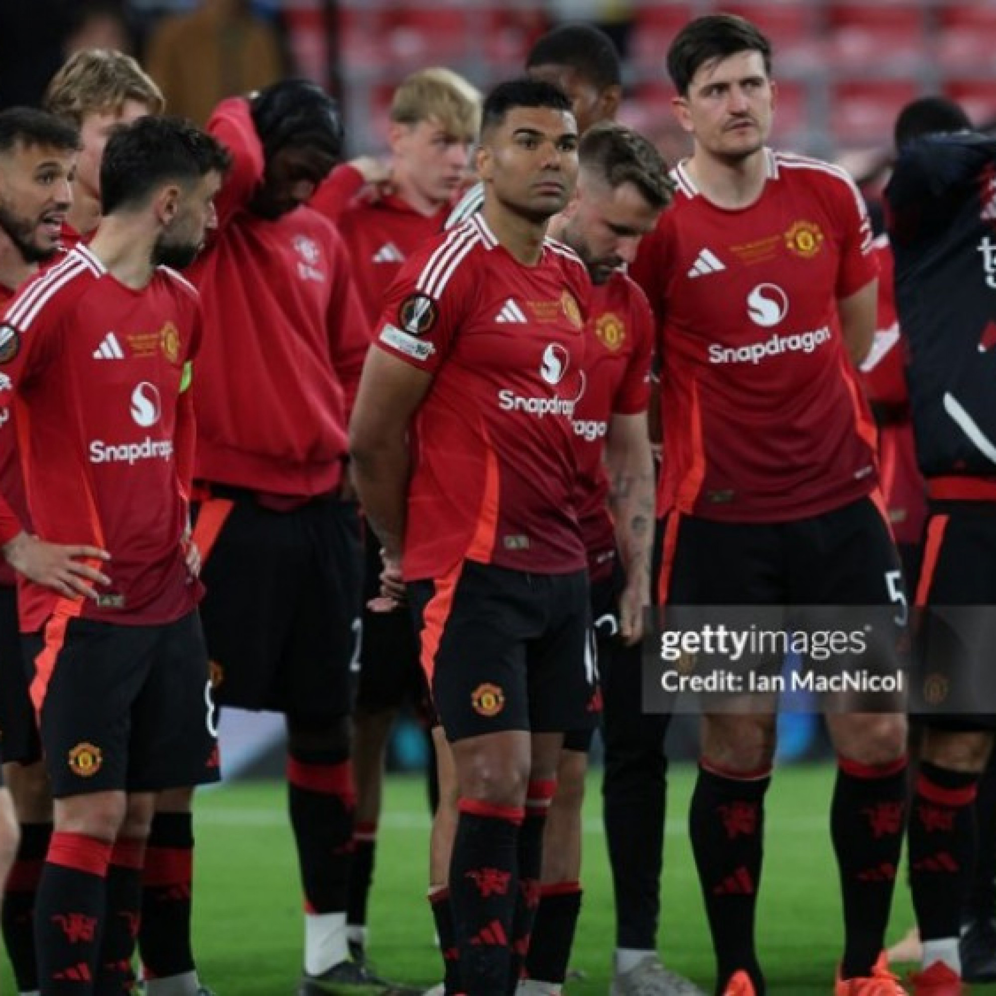  - MU mất núi tiền như thế nào khi thua Tottenham chung kết Europa League?