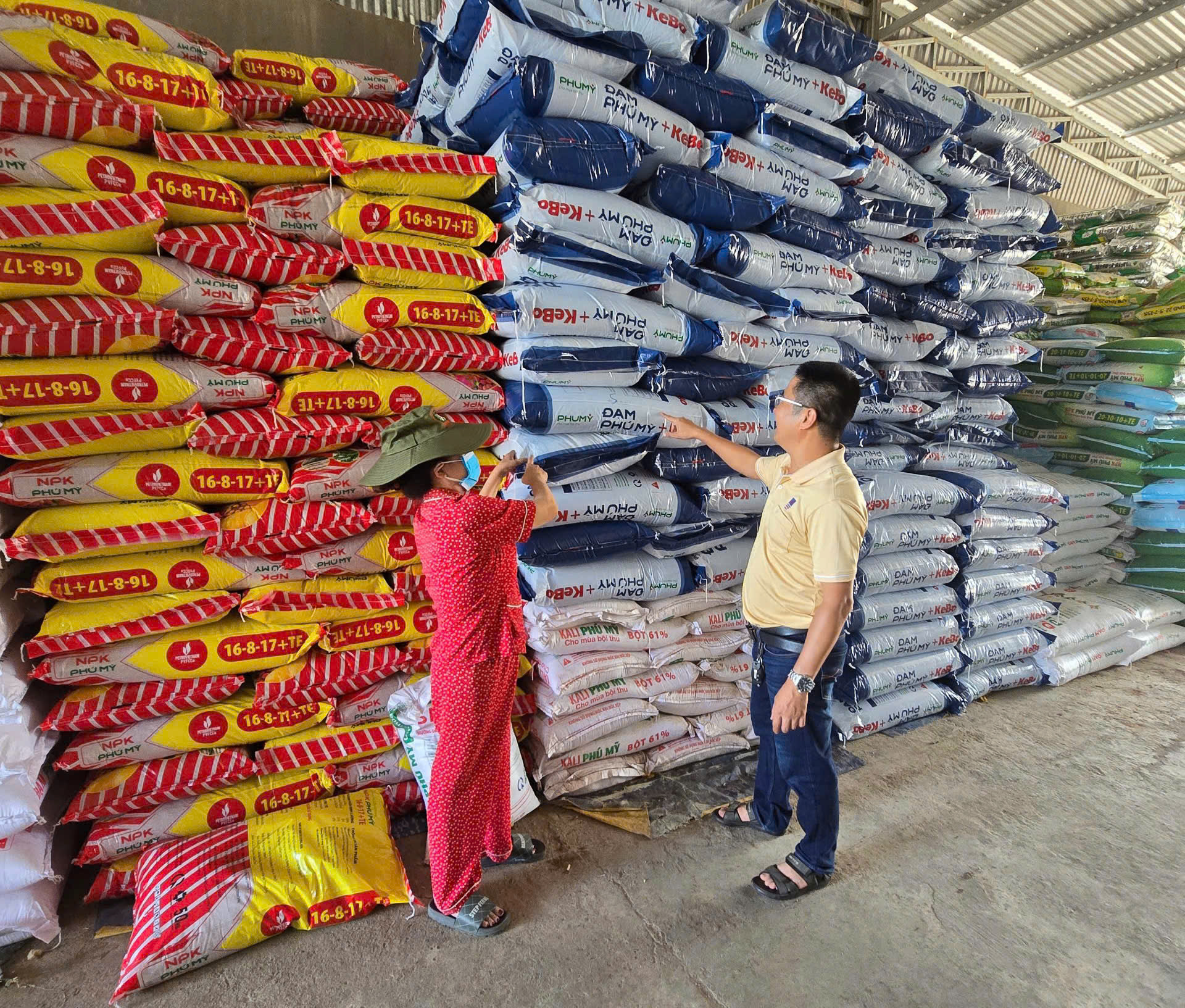 Phú Mỹ cung ứng gần nửa triệu tấn phân bón cho vụ Hè thu/mùa mưa - 1