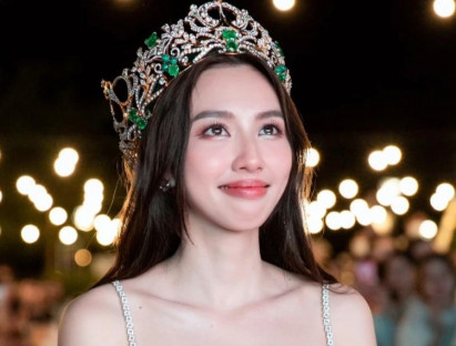 Giải trí - Hoa hậu Thuỳ Tiên bị khởi tố, Sen Vàng khẳng định không liên quan