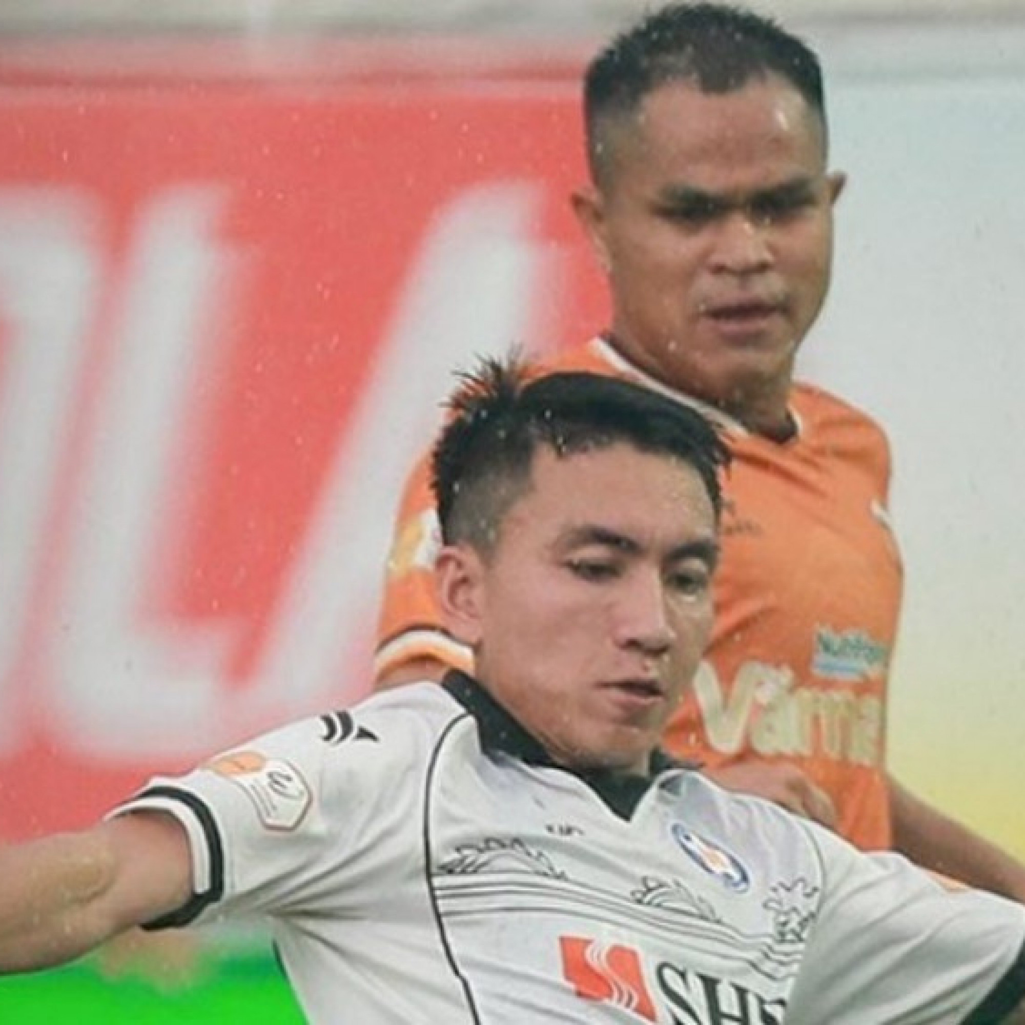  - Video bóng đá HAGL - Đà Nẵng: Bàn mở điểm đẹp mắt (V-League)