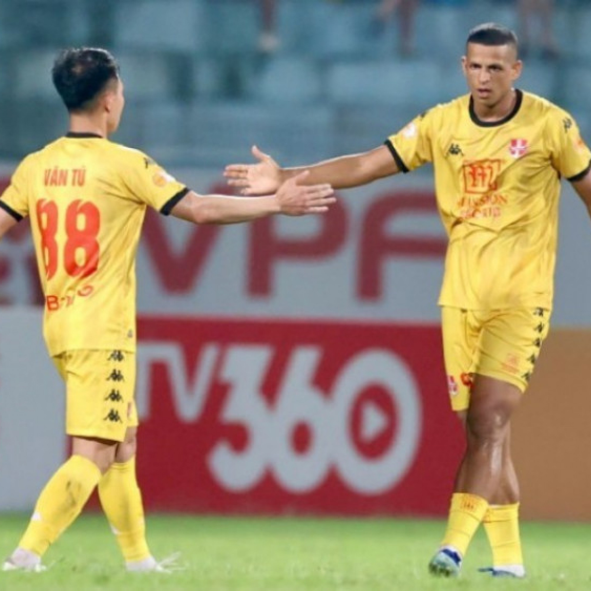  - HLV Popov nhận lỗi khi Thể Công bị cầm hòa, khen ngợi Đình Triệu và Lucao