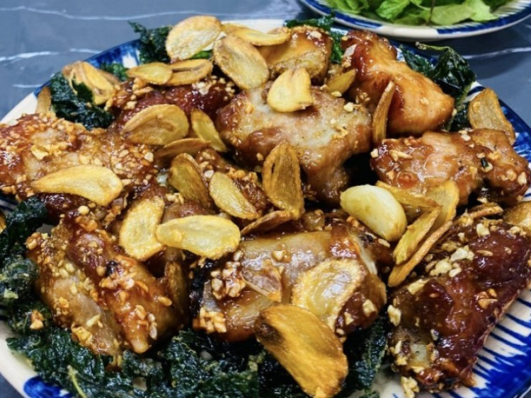 Sườn heo làm theo cách này bao nhiêu cũng hết, càng ăn càng
