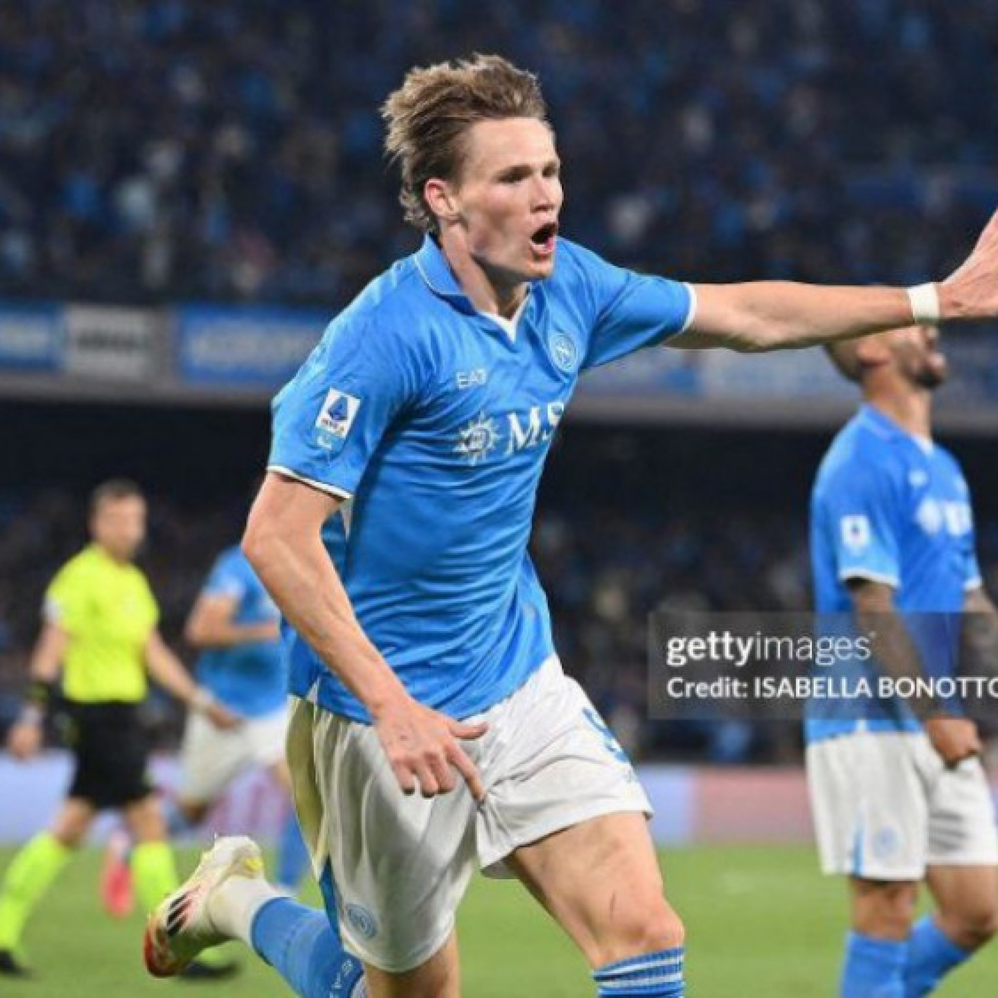  - Nóng bảng xếp hạng Serie A: Nghẹt thở Napoli đăng quang, hơn Inter mấy điểm?