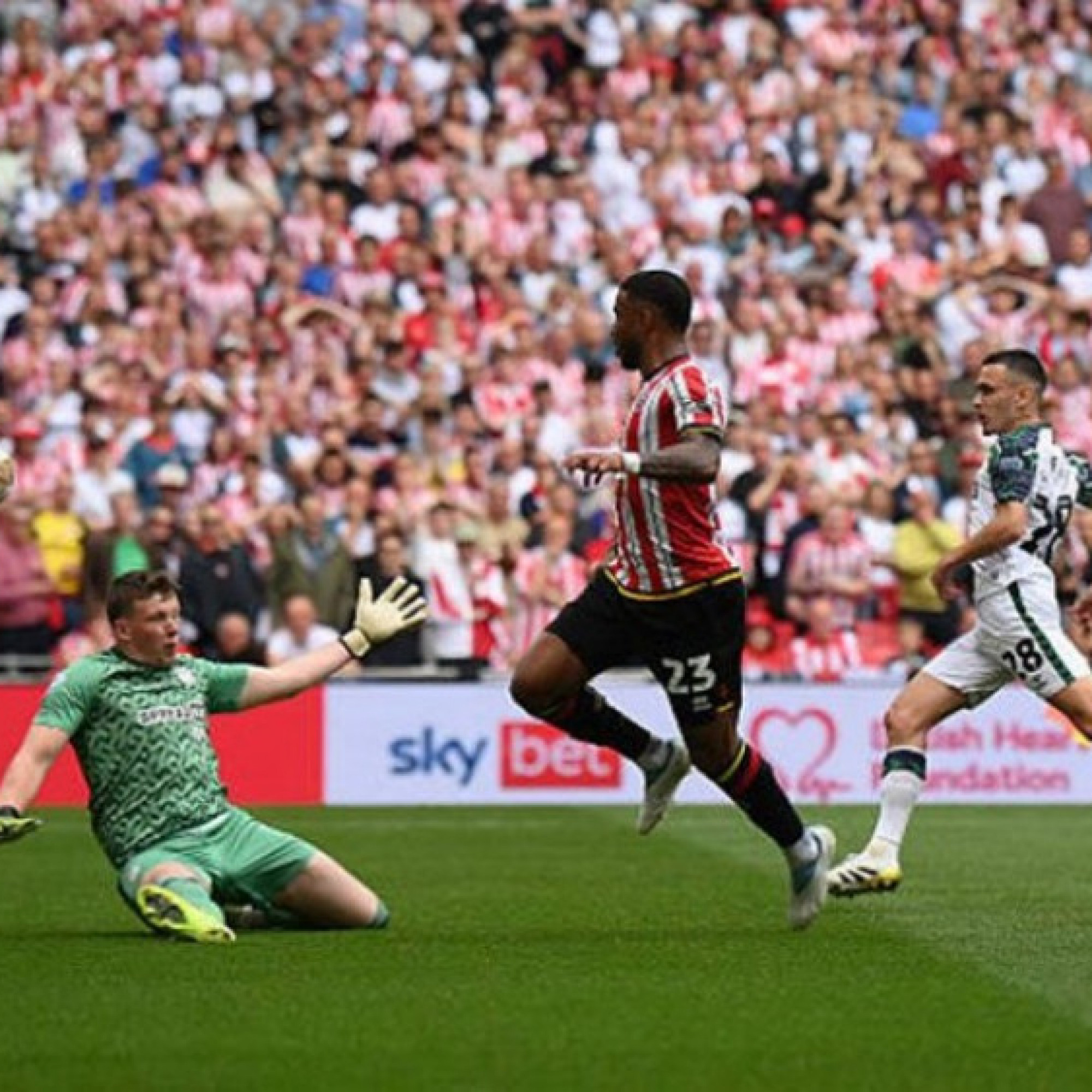  - Video bóng đá Sheffield United - Sunderland: Bước ngoặt đòn phản công (Chung kết playoff lên NHA)