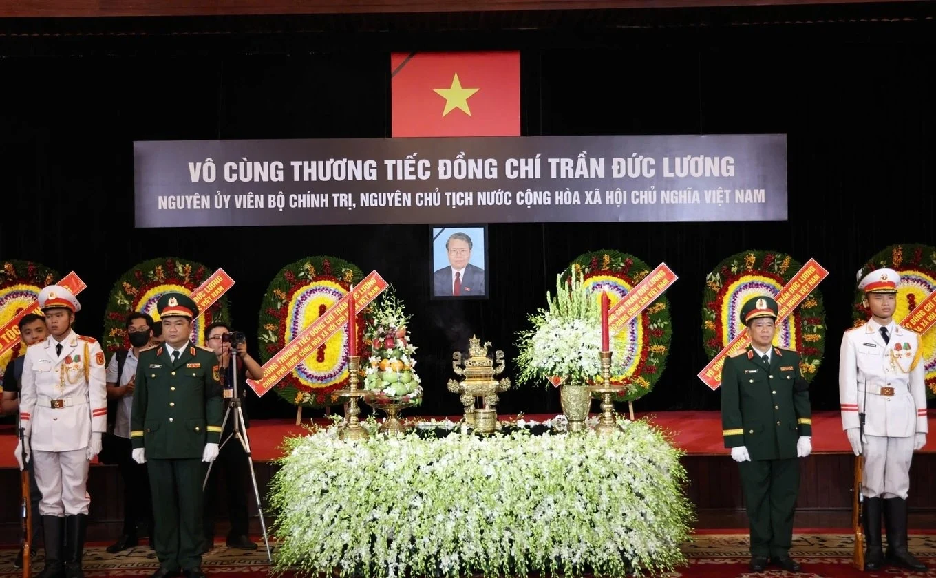 TP.HCM tổ chức lễ viếng nguyên Chủ tịch nước Trần Đức Lương - 1