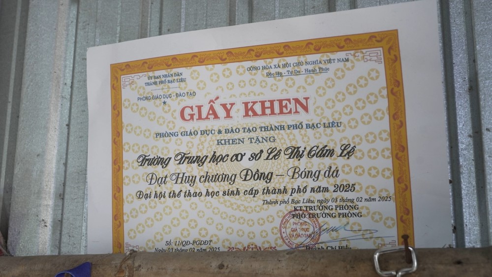Dương Hồng Phúc tặng hết cát-xê, Kim Duyên và Thành Đạt trích tiền túi tặng các em nhỏ mồ côi - 5