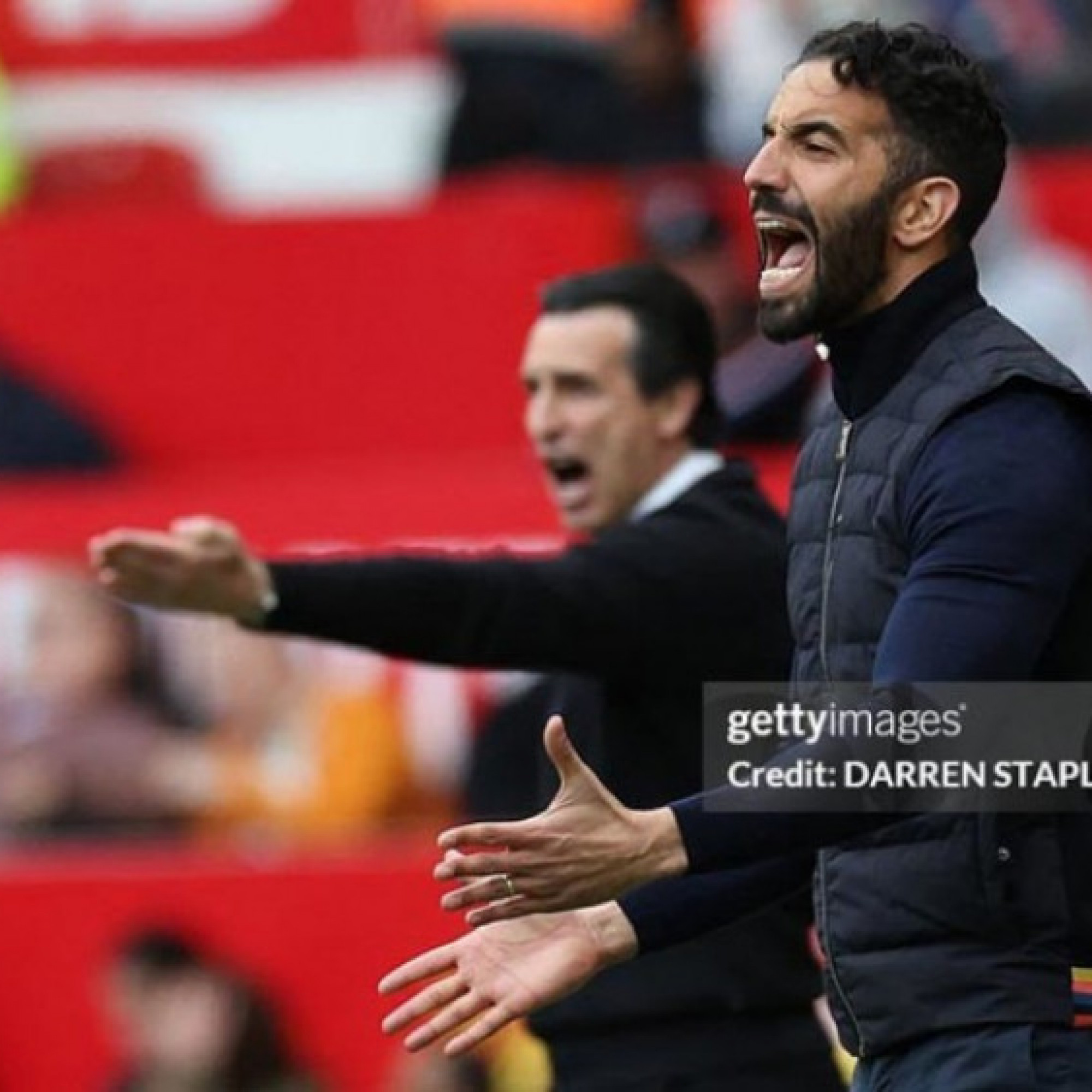  - MU hạ Aston Villa: HLV Amorim vẫn nói lời xin lỗi, Emery chỉ trích trọng tài