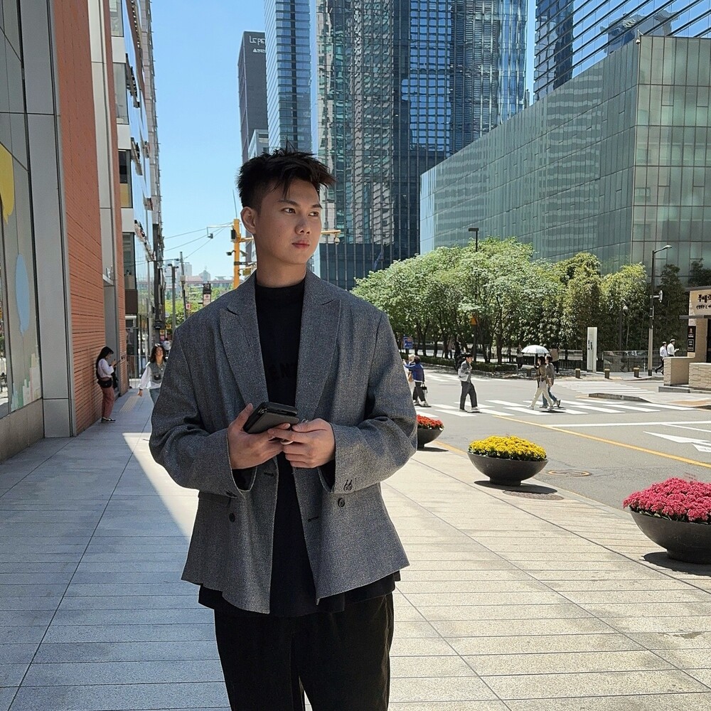 Tình tin đồn kém 5 tuổi của Miu Lê: Visual sáng bừng, gia thế không phải dạng vừa - 3
