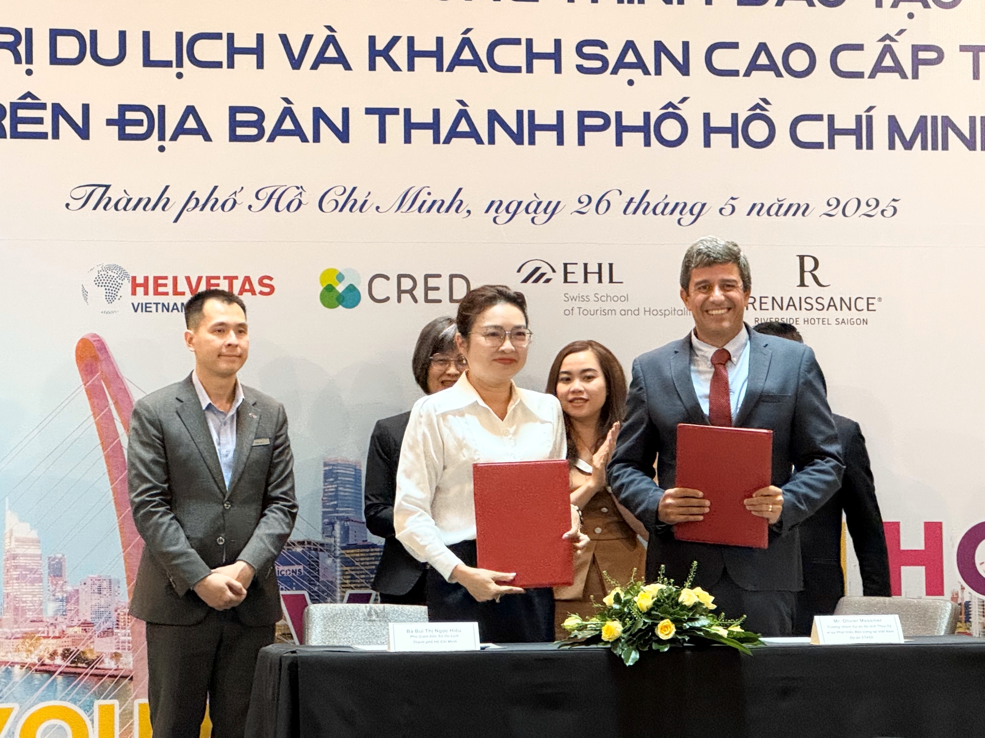 TP.HCM hợp tác cùng Thụy Sĩ đào tạo Quản trị Du lịch và Khách sạn - 1