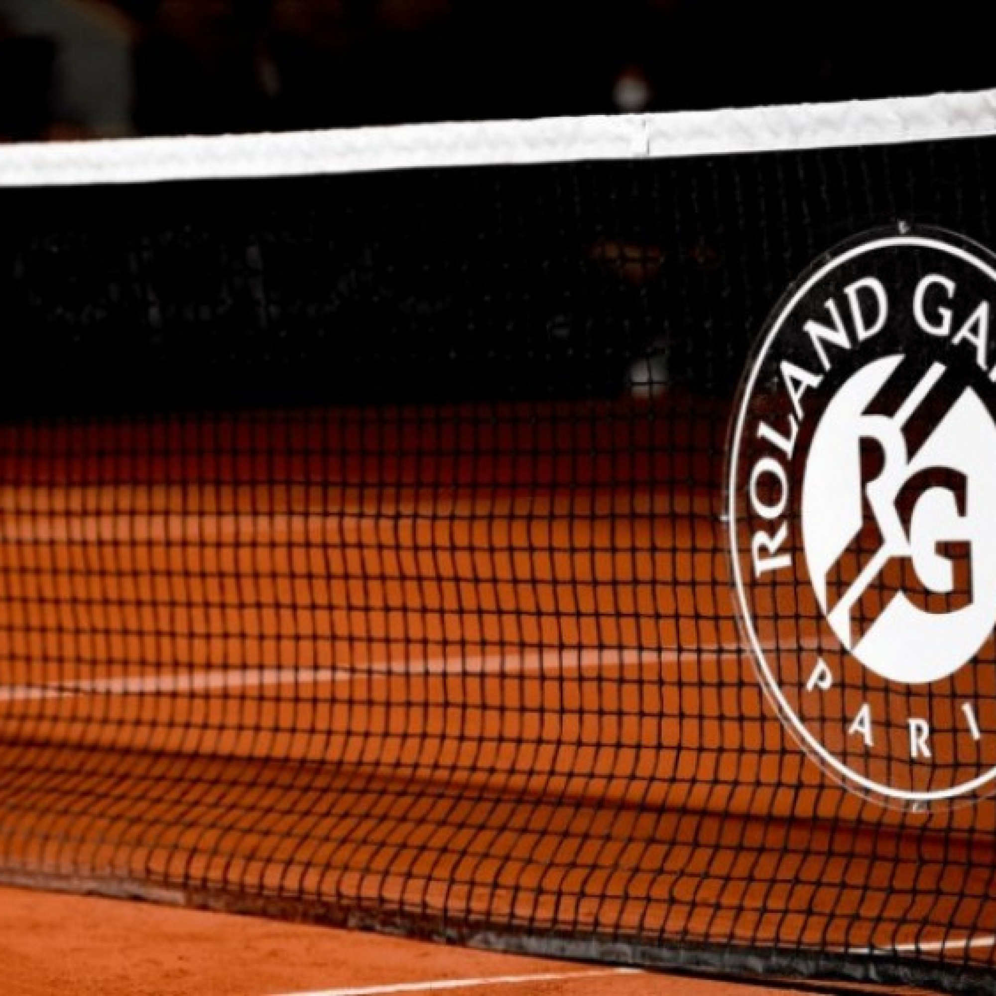  - Nóng nhất thể thao sáng 28/5: BTC Roland Garros khốn khổ vì chiều lòng CĐV nhà