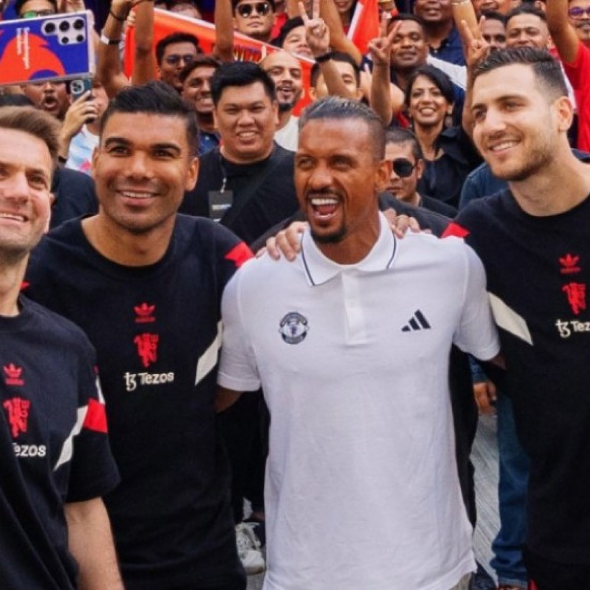  - Rực lửa Man United đấu "Những ngôi sao Đông Nam Á": Đôi công hấp dẫn