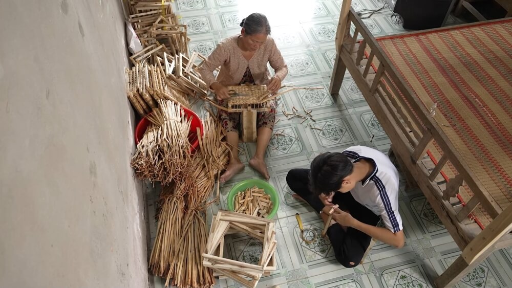 Tờ tiền 10.000 đồng – kỷ vật cuối cùng mẹ để lại cho cô bé mồ côi khiến Lâm Vỹ Dạ và Hà Thu khóc nghẹn - 4