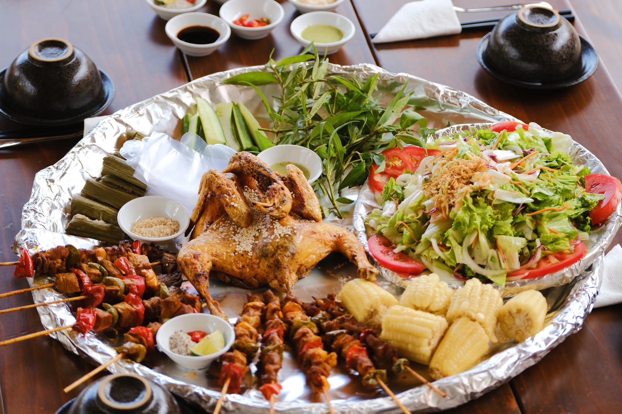 Khám phá văn hóa bản địa và giải trí hiện đại dưới chân núi Lang Biang - 15