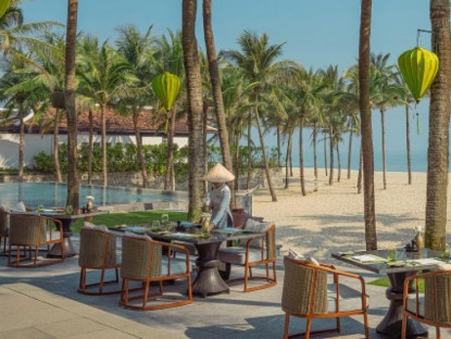  - Khu nghỉ dưỡng Four Seasons The Nam Hải được tạp chí Travel + Leisure vinh danh