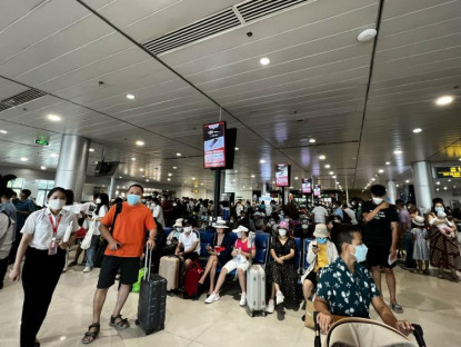  - Sân bay Tân Sơn Nhất nâng công suất, sẵn sàng hè 2025 sôi động