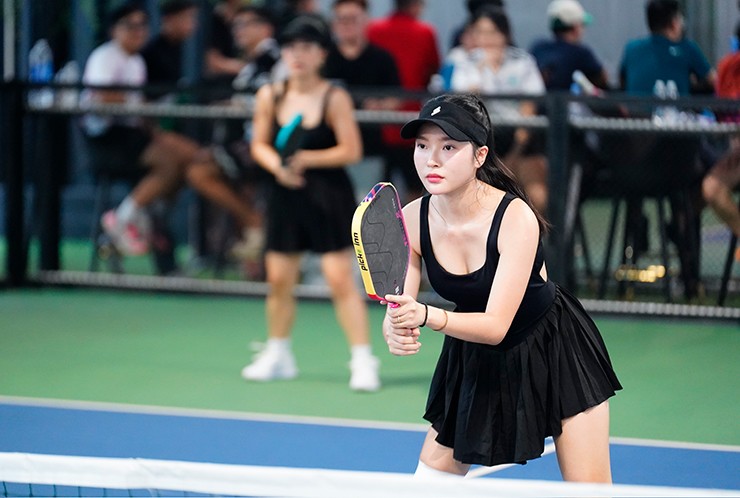 Ca sĩ Bảo Thy, cô giáo thể dục đua tài ở giải pickleball có thưởng tới 100 triệu đồng - 1