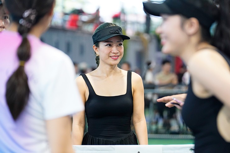 Ca sĩ Bảo Thy, cô giáo thể dục đua tài ở giải pickleball có thưởng tới 100 triệu đồng - 12