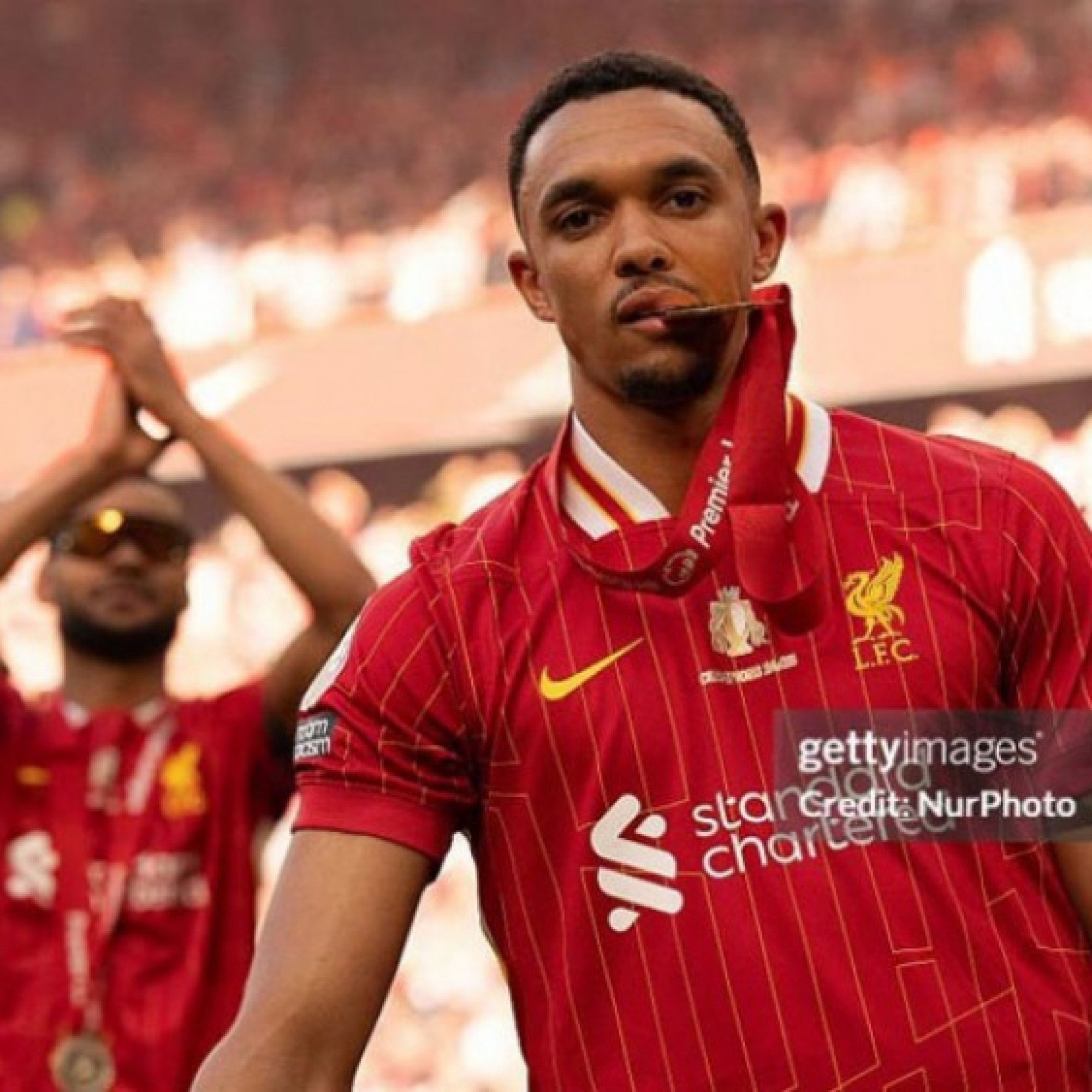  - Real mất gần 300 tỷ đồng để có Arnold, hàng thủ khủng của Alonso đe dọa thế giới