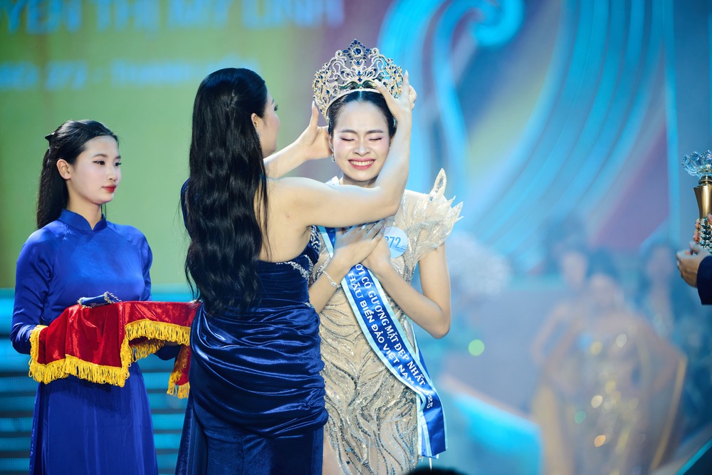 Nguyễn Thị Mỹ Linh đăng quang Hoa hậu Biển đảo Việt Nam - 1