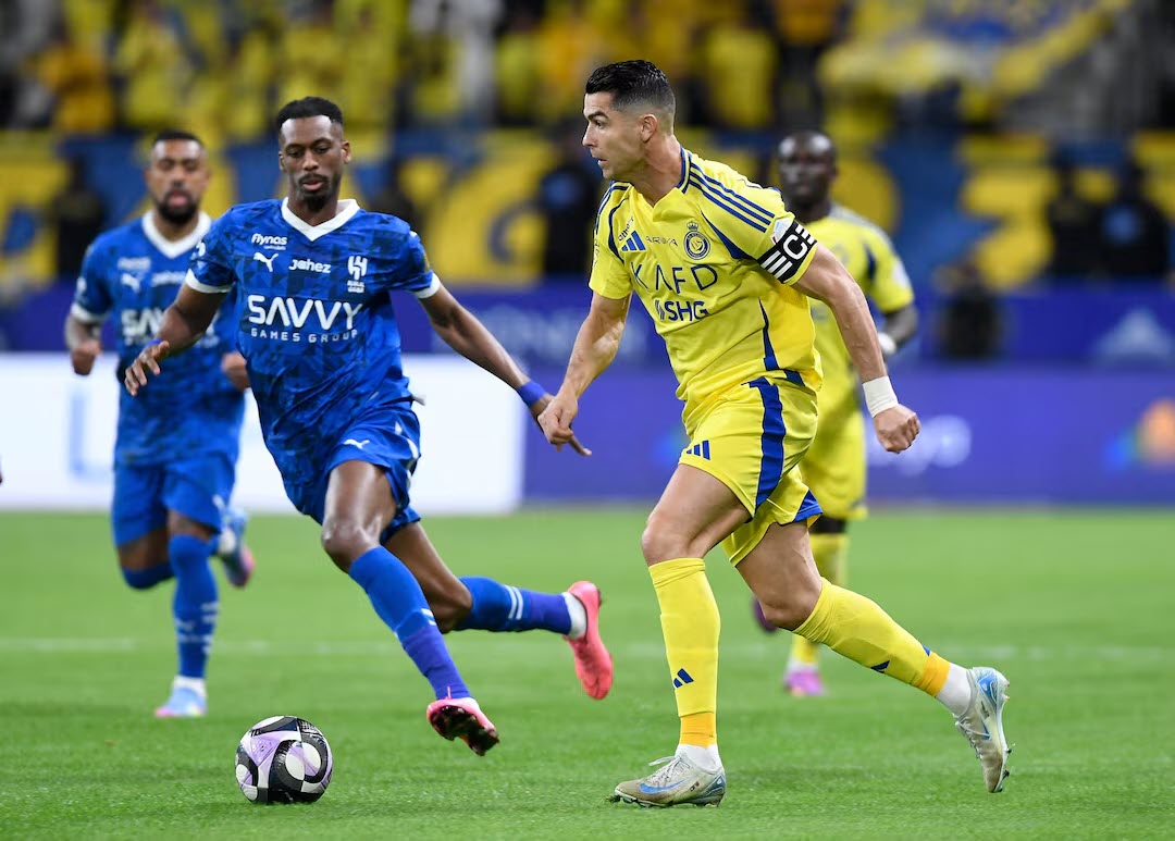 Ronaldo bất ngờ “quay xe” ở lại Al Nassr, vẫn có cách dự FIFA Club World Cup - 2
