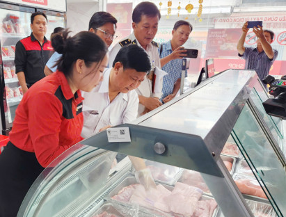  - Tạm giữ nhiều mặt hàng tại Fresh Shop Mỹ Xuyên của Công ty C.P.