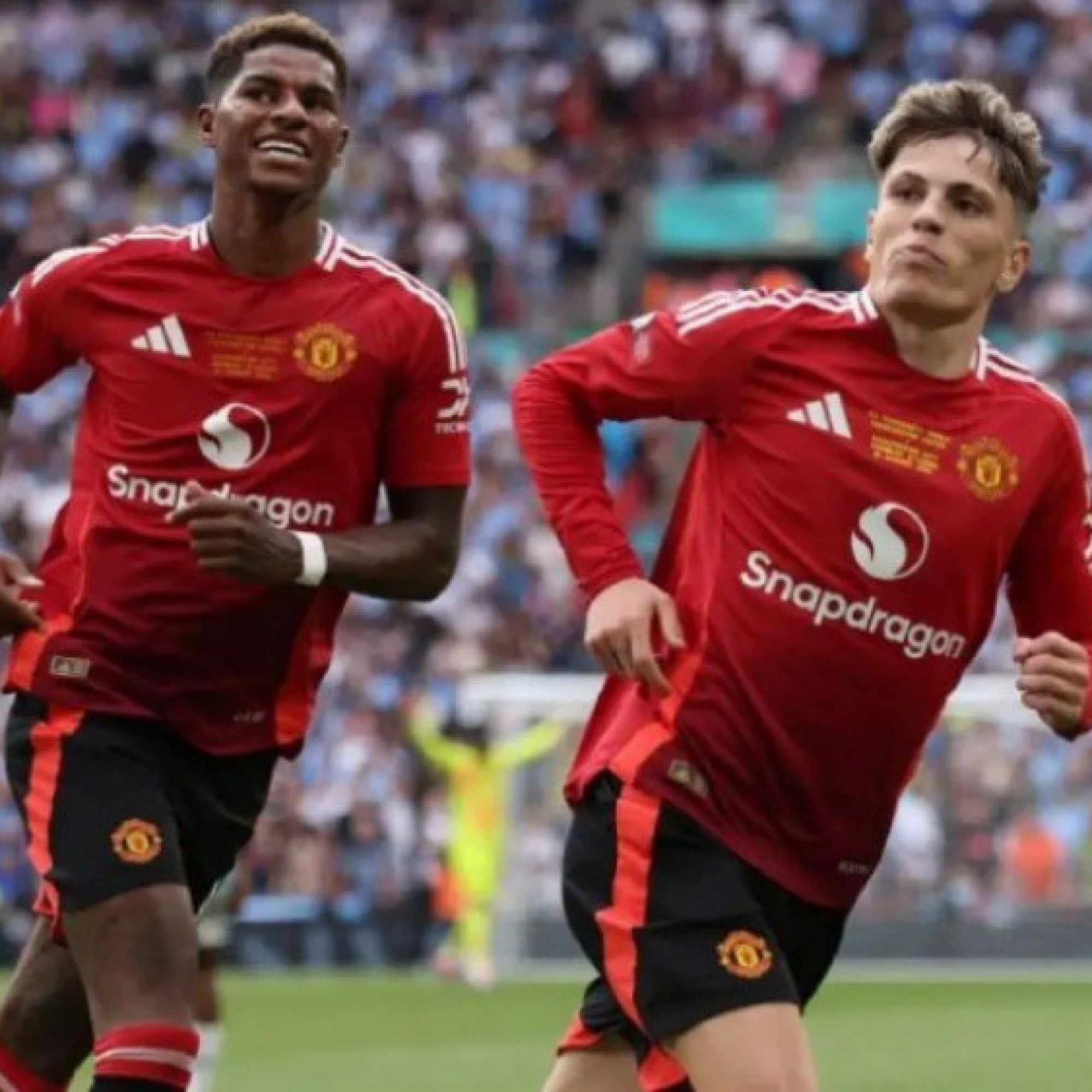  - Tin mới nhất bóng đá sáng 1/6: MU được khuyên bán Garnacho, Rashford vì thái độ