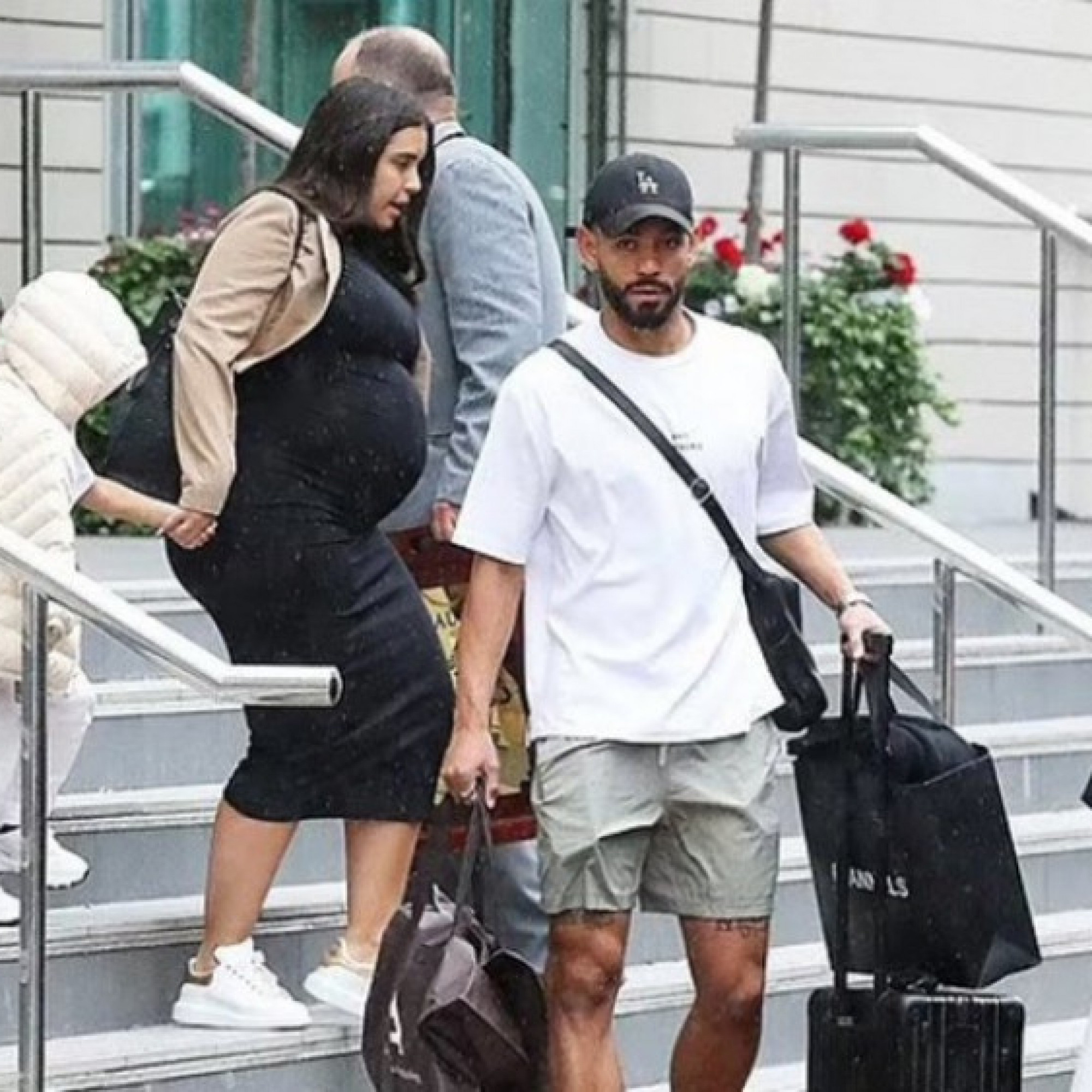  - Matheus Cunha đã tới Manchester cùng vợ bầu, sắp chính thức gia nhập MU