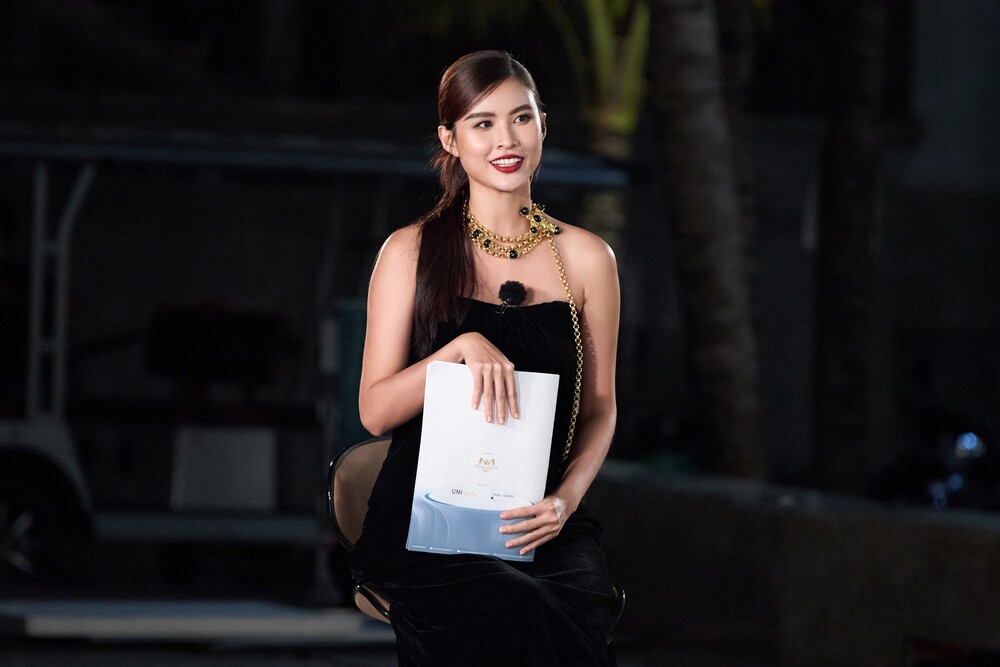 Thí sinh Hoa hậu Hoàn vũ Việt Nam chất vấn Cao Thiên Trang, bùng nổ tranh cãi về khái niệm "beauty queen" - 4
