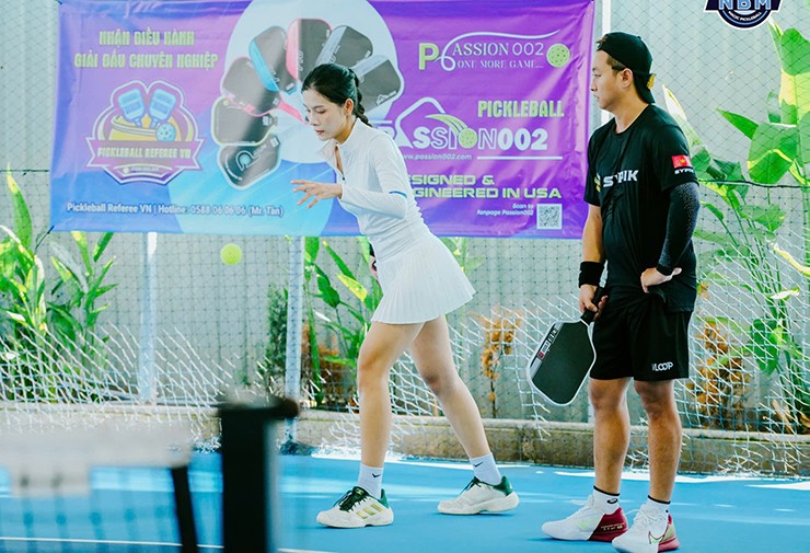 Hot girl làng gym thi tài pickleball với nam, Vinh Hiển và Phúc Huỳnh vô địch gây sốt - 3