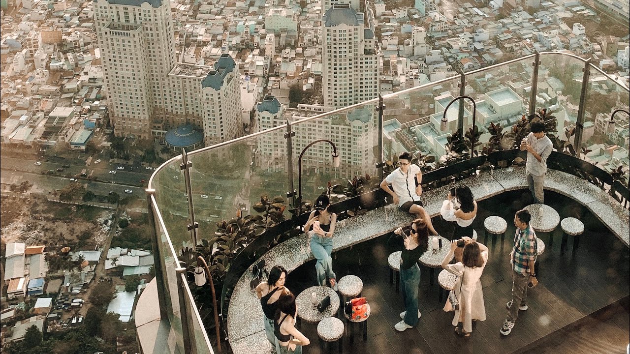 Ngồi giữa trời cao, ngắm một TP.HCM an tĩnh - 4