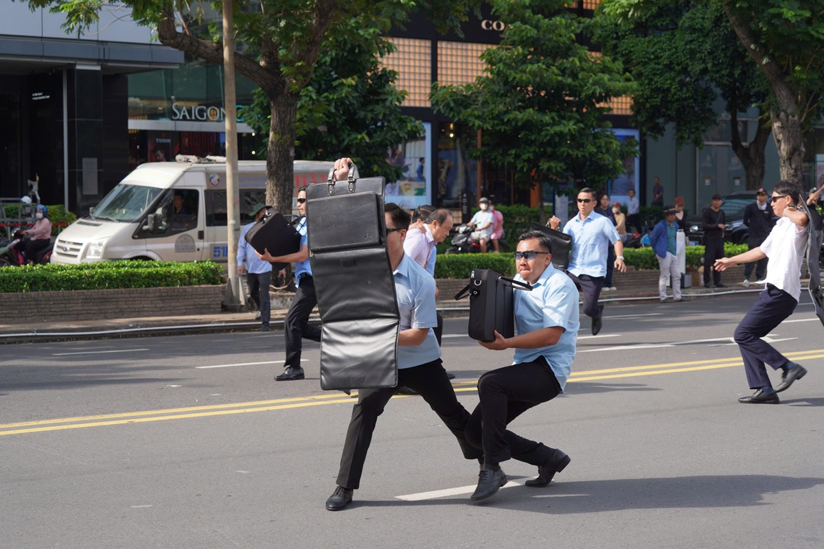 san sang cho ‘vinh quang cong an nhan dan’: dien tap bao ve nguyen thu tai quan 1 - 7