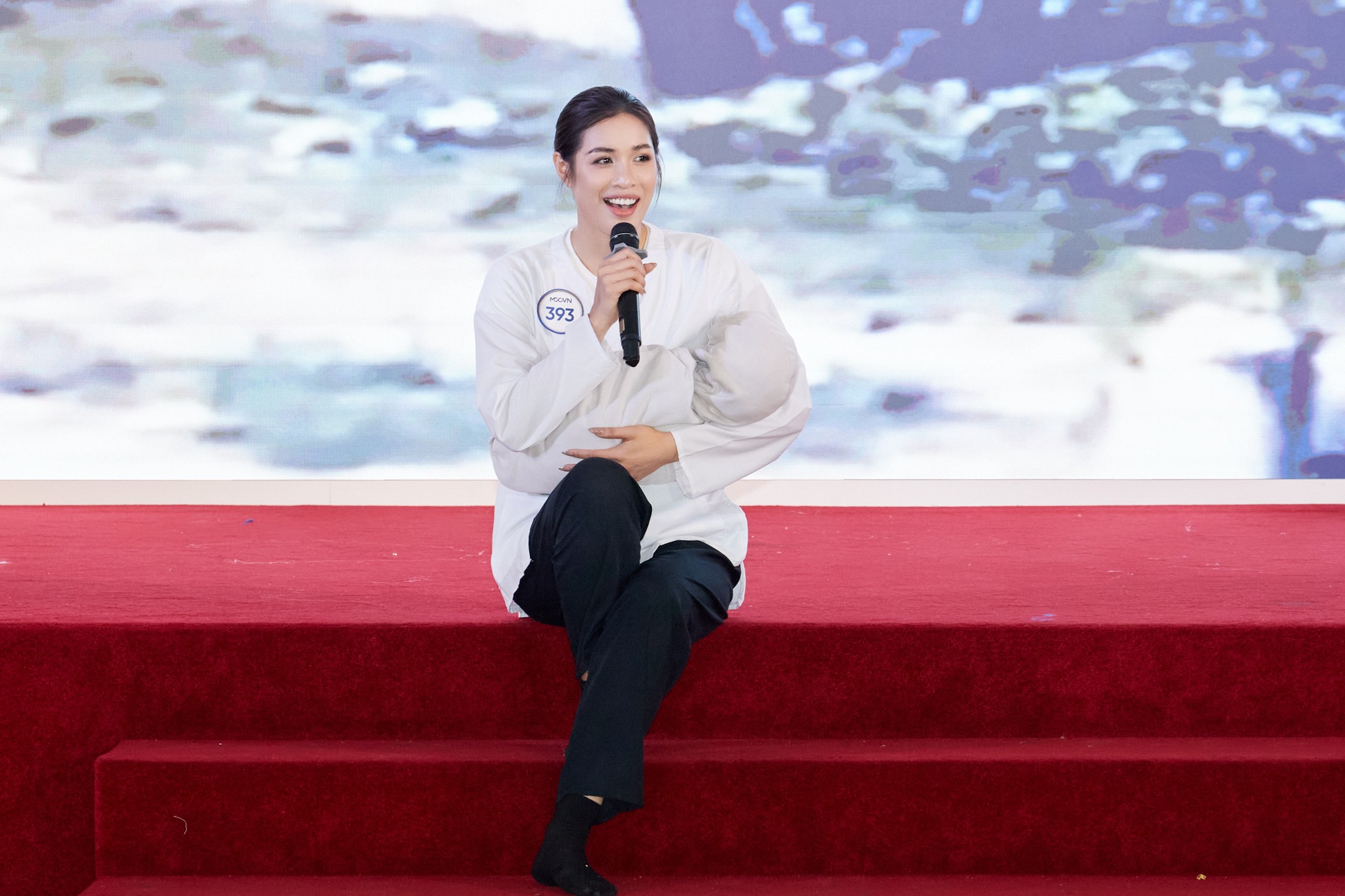 Huỳnh Tiên khoe giọng ngọt ngào, Phương Linh múa cột vào thẳng Top 5 Người đẹp tài năng Hoa hậu Hoàn vũ Việt Nam - 3