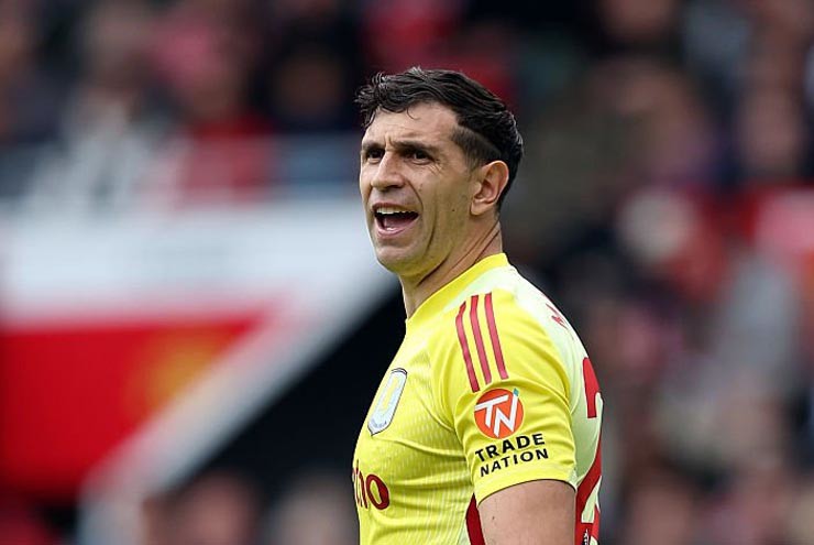 MU tranh Nico Paz với Real, mơ "người nhện" Martinez đến Old Trafford - 2