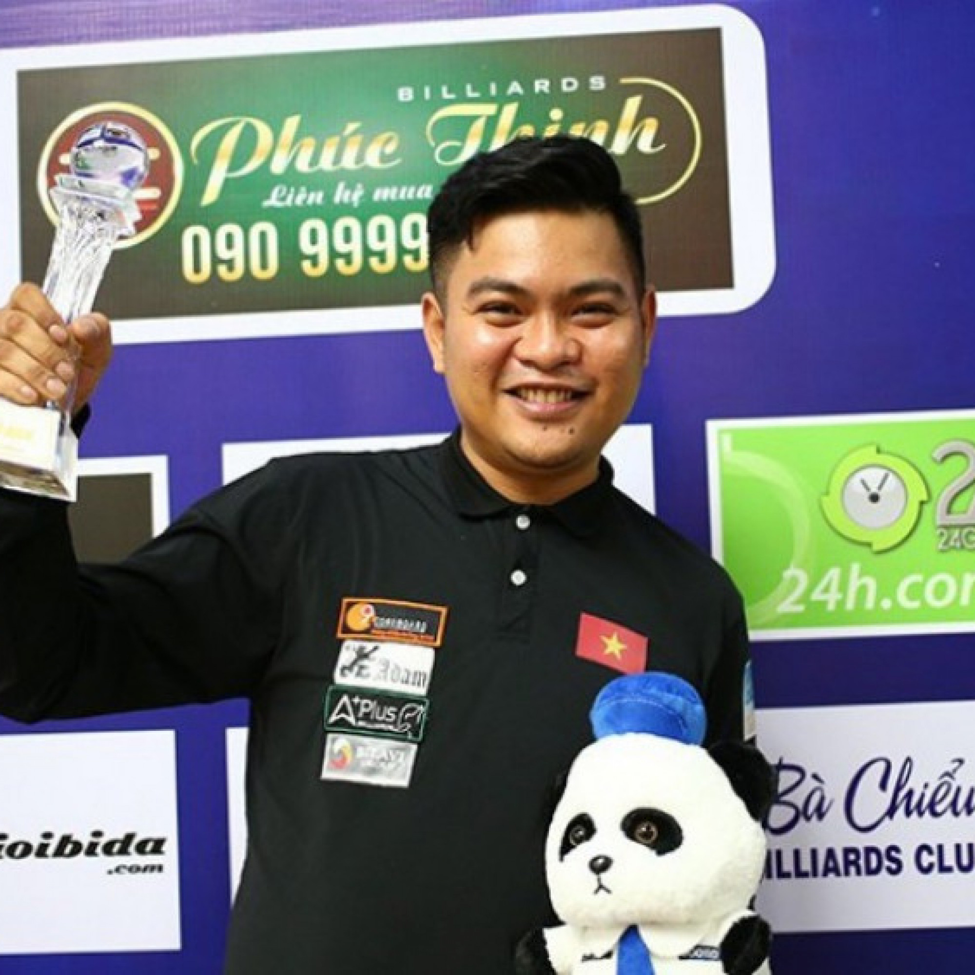  - Thanh Tự lên đỉnh bi-a Việt Nam, chiều vừa vô địch đến tối đã bị loại ở sân chơi khác