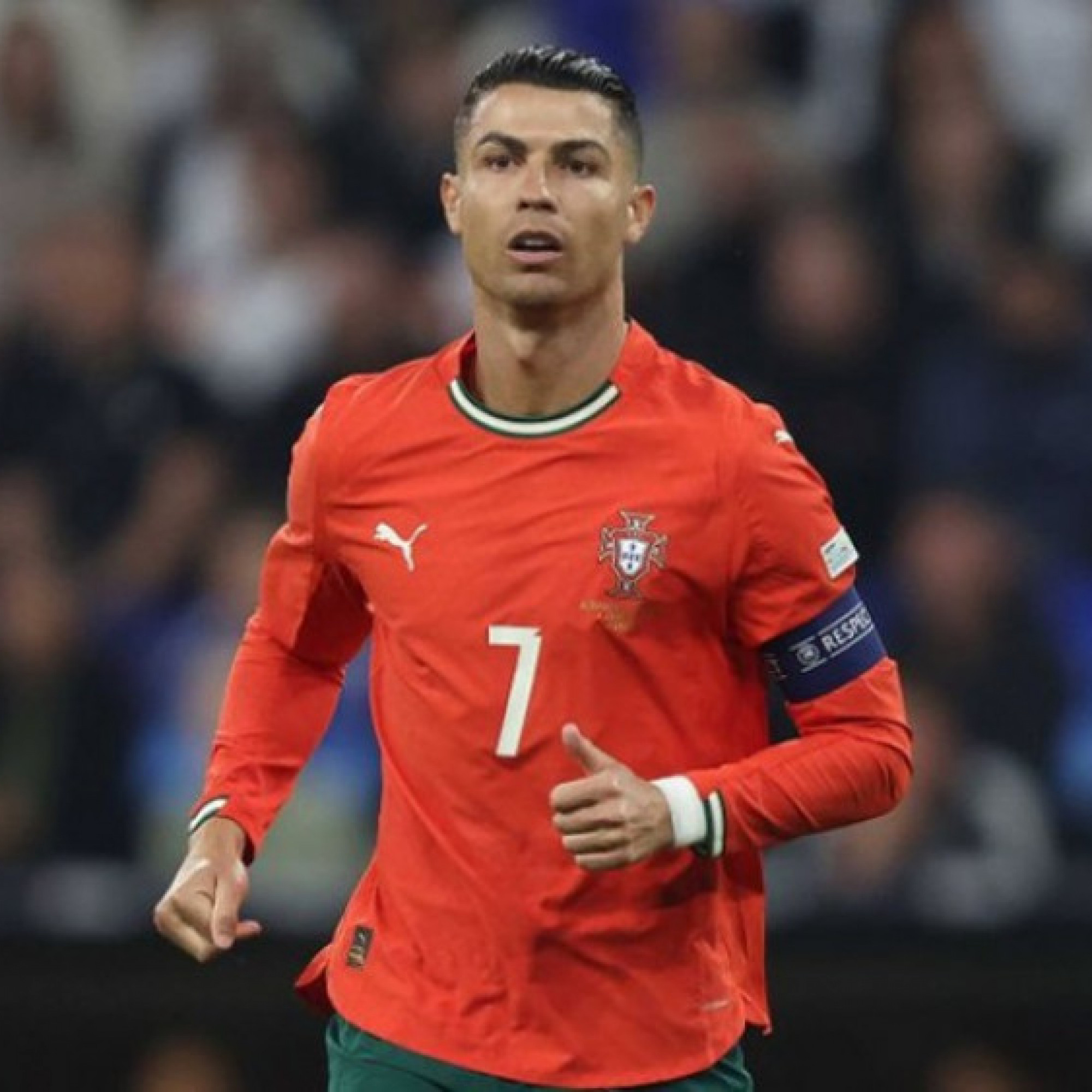  - Ronaldo được dàn sao Tây Ban Nha tâng bốc, đàn em CR7 "hâm nóng" chung kết