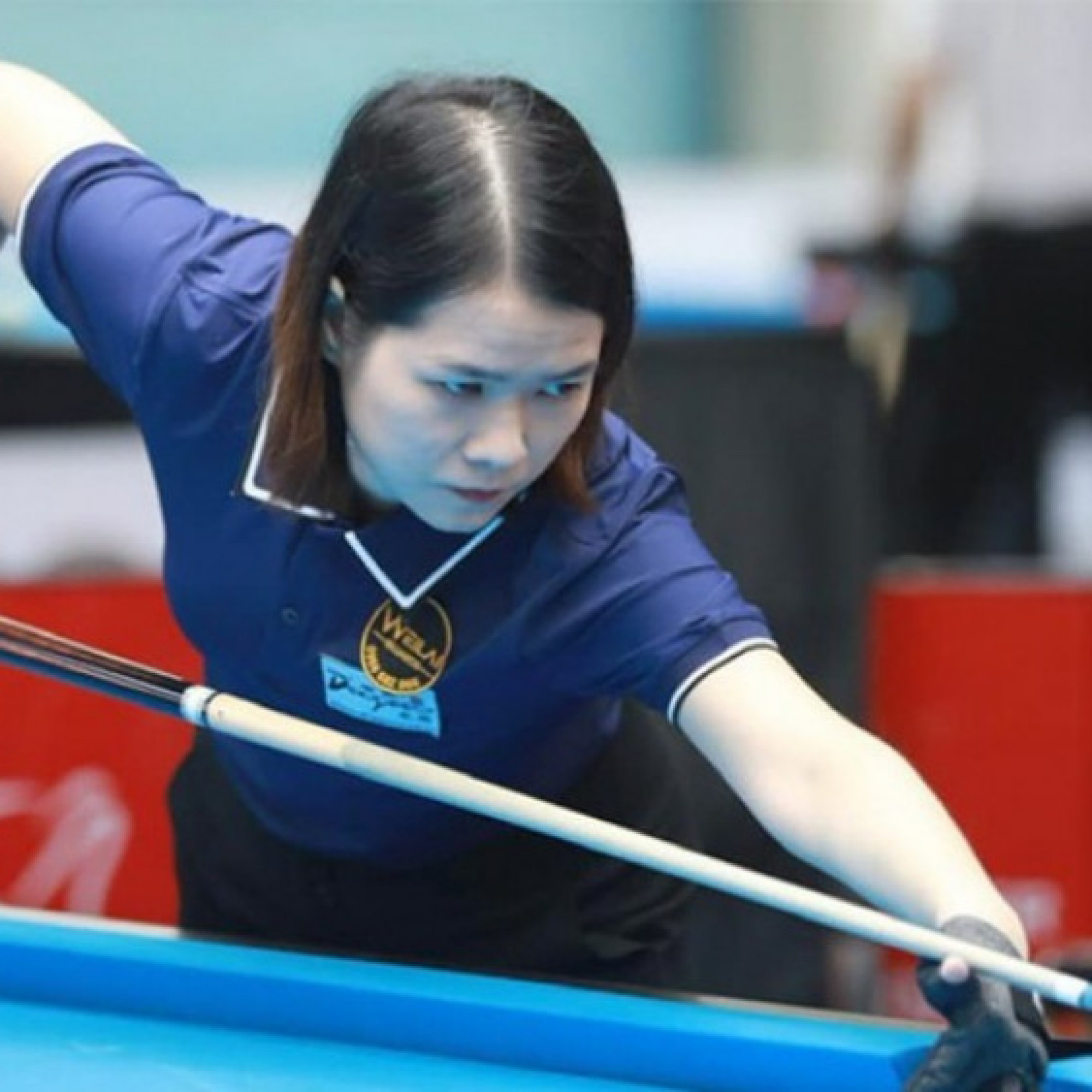  - Ngỡ ngàng “nữ hoàng” bi-a pool Bùi Xuân Vàng thi carom 3 băng, vào top 8 giải quốc gia